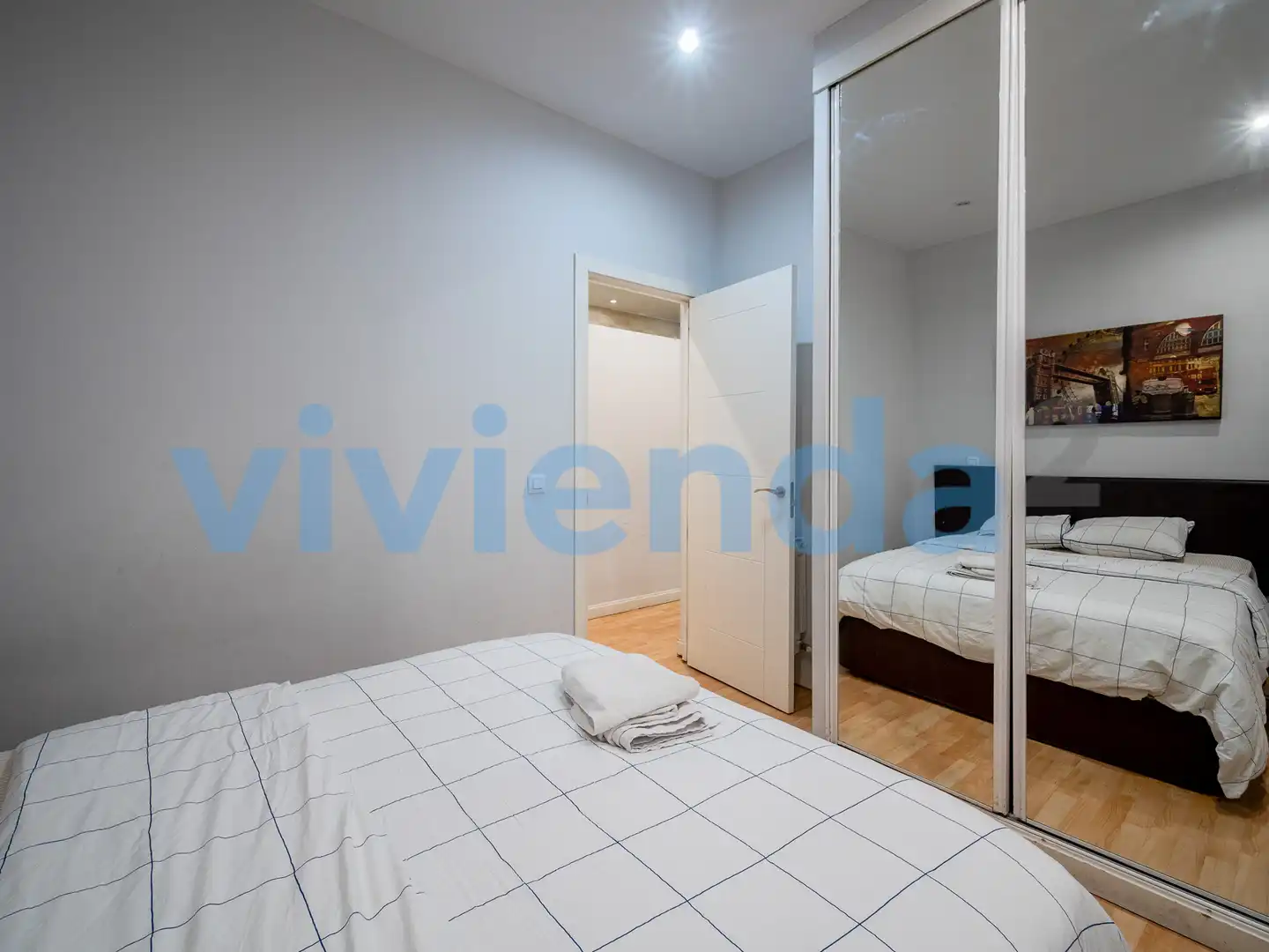 Bedroom of Flat for sale in Madrid  with Air Conditioner, Heating and Furnished