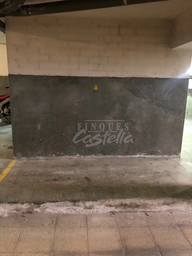 Garage to rent in Argentona