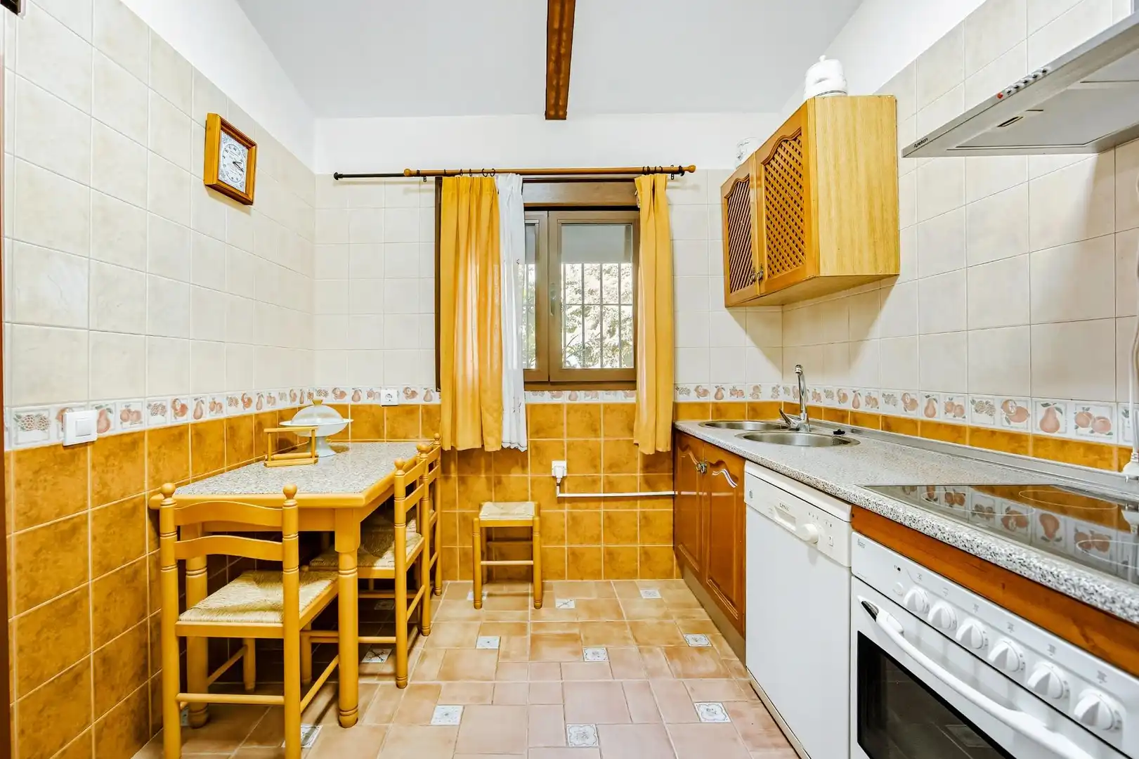 Cocina de Casa o chalet en venta en Chiclana de la Frontera con Jardín privado, Terraza y Trastero