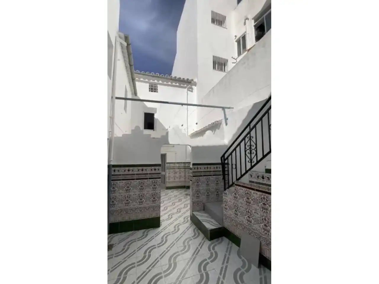 Exterior view of Houses for sale in Lucena  with Storage room and Balcony
