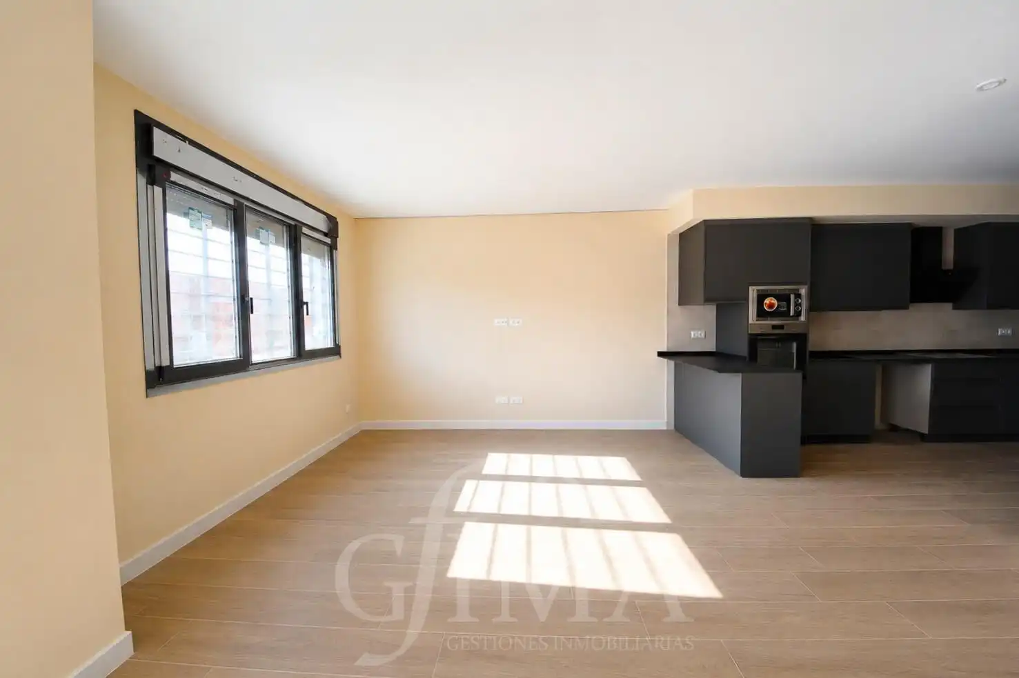 Sala de estar de Casa o chalet en venta en Tomelloso con Calefacción y Piscina