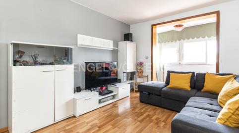 Foto 3 de Apartament en venda a Ciutat Meridiana, Barcelona