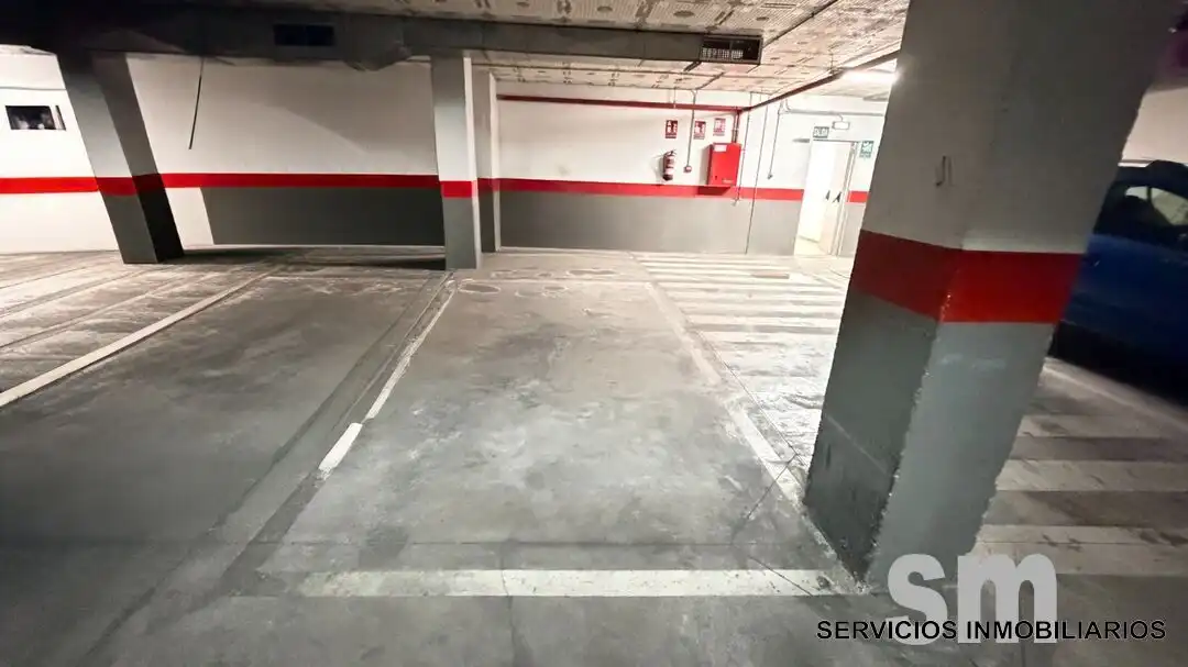 Parking de Piso en venta en Ubrique con Aire acondicionado y Trastero
