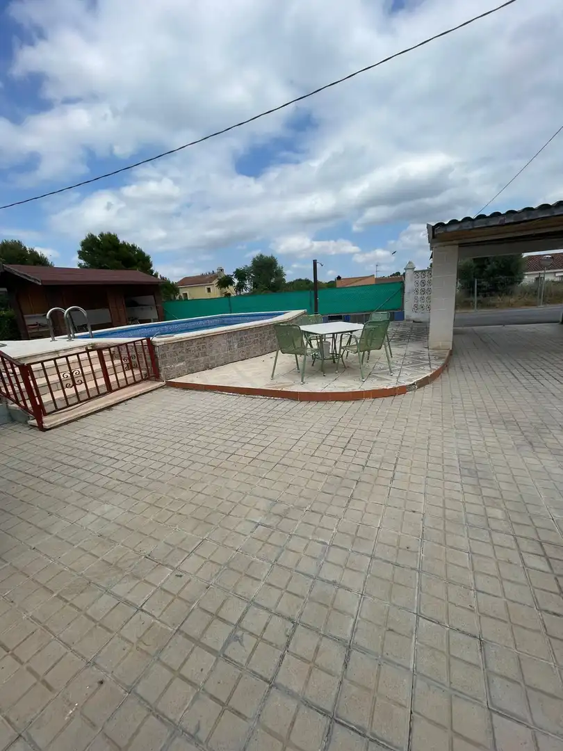 Terraza de Casa o chalet en venta en Vilamarxant con Jardín privado, Piscina y Amueblado