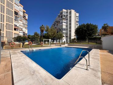 Studio with pool to rent in de los Hermanos Álvarez Quintero