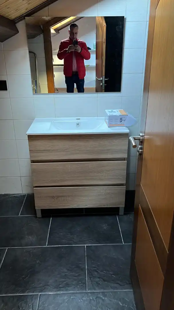 Bany de Casa o xalet en venda en Cee amb Calefacció, Parquet i Moblat