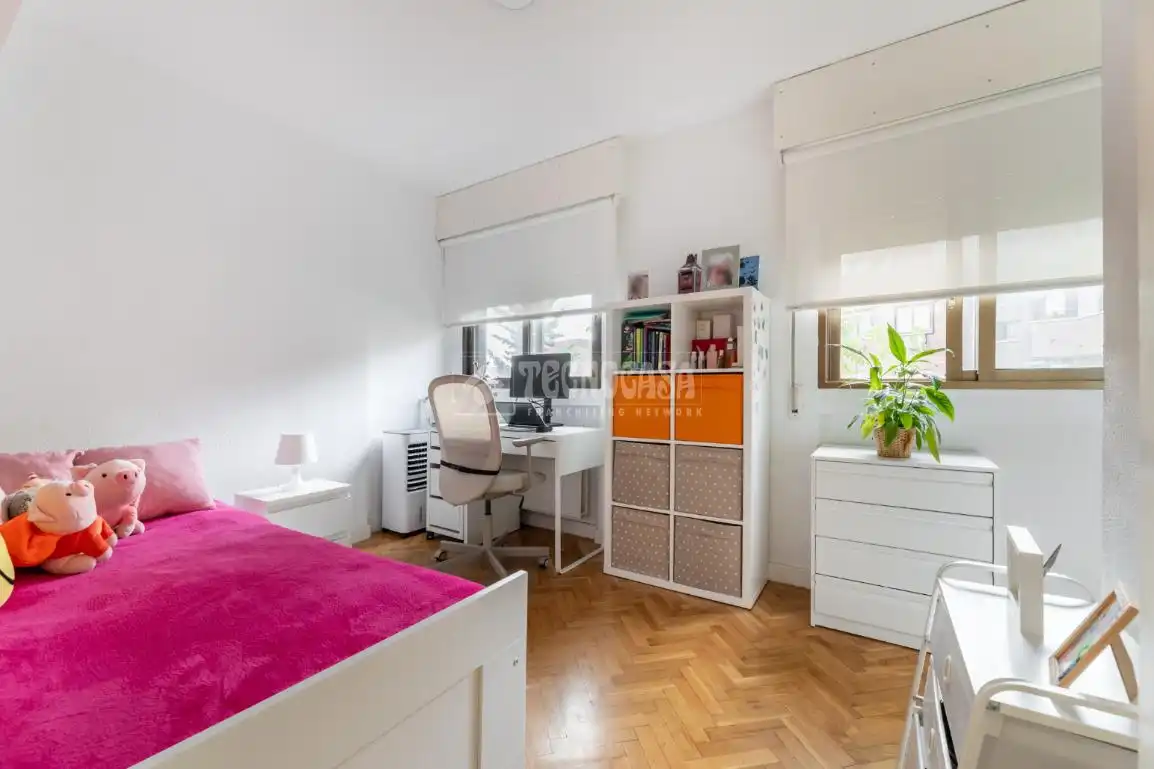 Schlafzimmer von Wohnung zum Verkauf in Las Rozas de Madrid mit Klimaanlage, Heizung und Terrasse