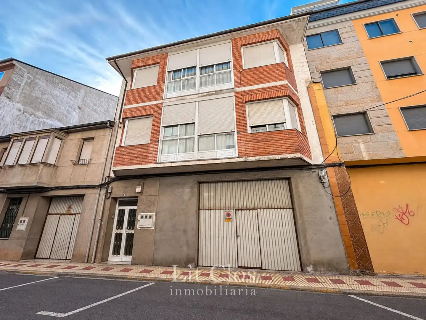 Pis amb jardí en venda a Rúa Santa Rita 21