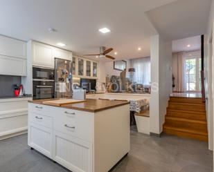 Kitchen of House or chalet for sale in Sant Cugat del Vallès  with Air Conditioner, Heating and Private garden