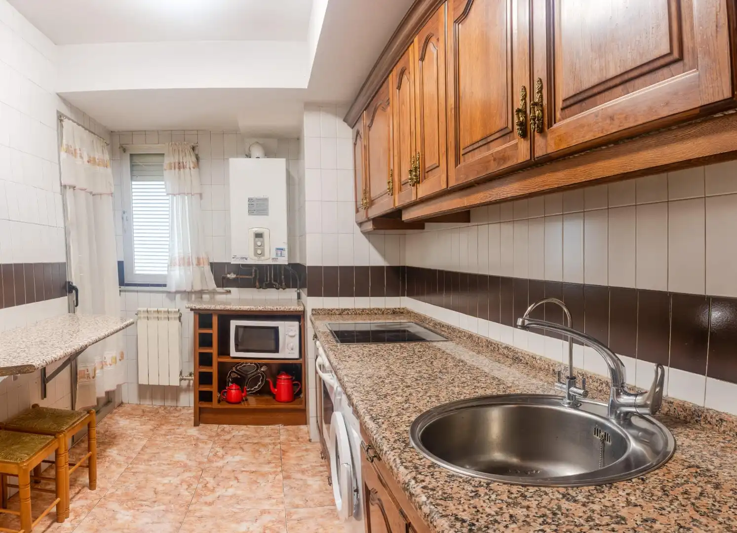 Kitchen of Flat for sale in Zaragoza  with Air Conditioner, Heating and Storage room