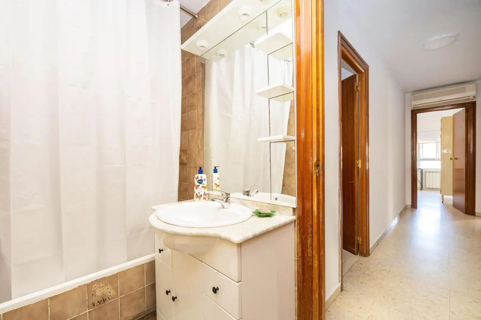 Flat with terrace to rent in Calle Calle Pintor Francisco Pradilla, imagen 15