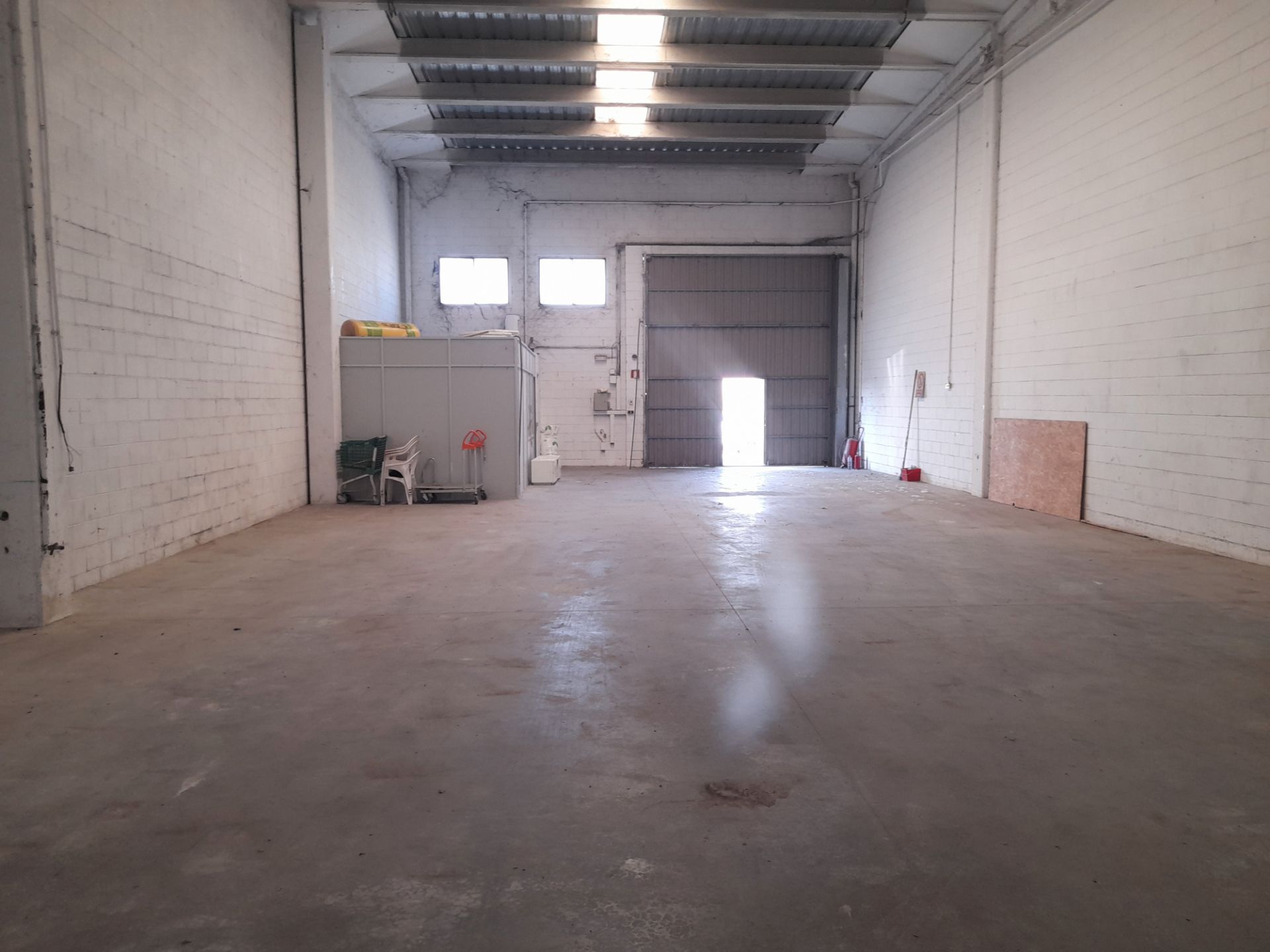 Nau industrial de lloguer en Sils