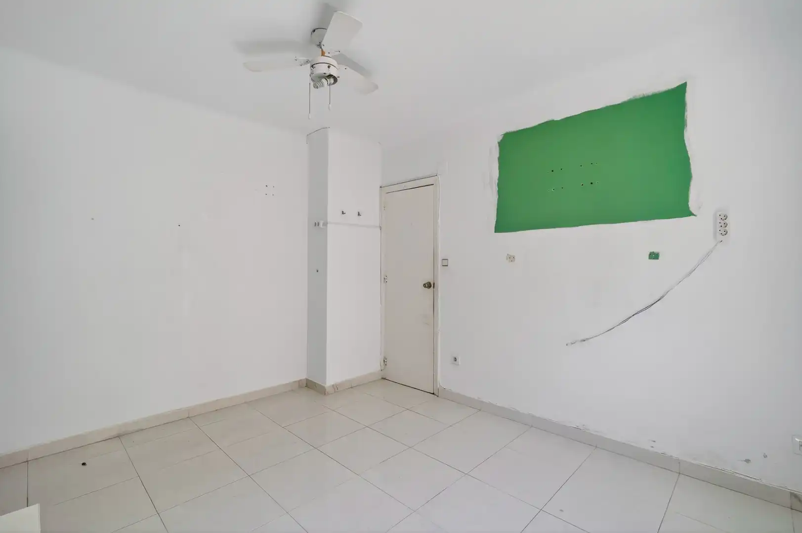 Wohnung zum Verkauf in Alicante / Alacant mit Terrasse, Schwimmbad und Balkon