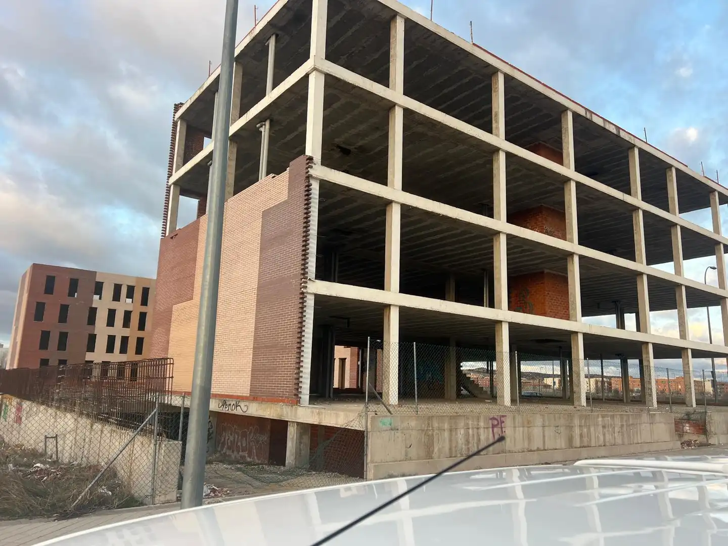 Außenansicht von Gebäude zum Verkauf in Ávila