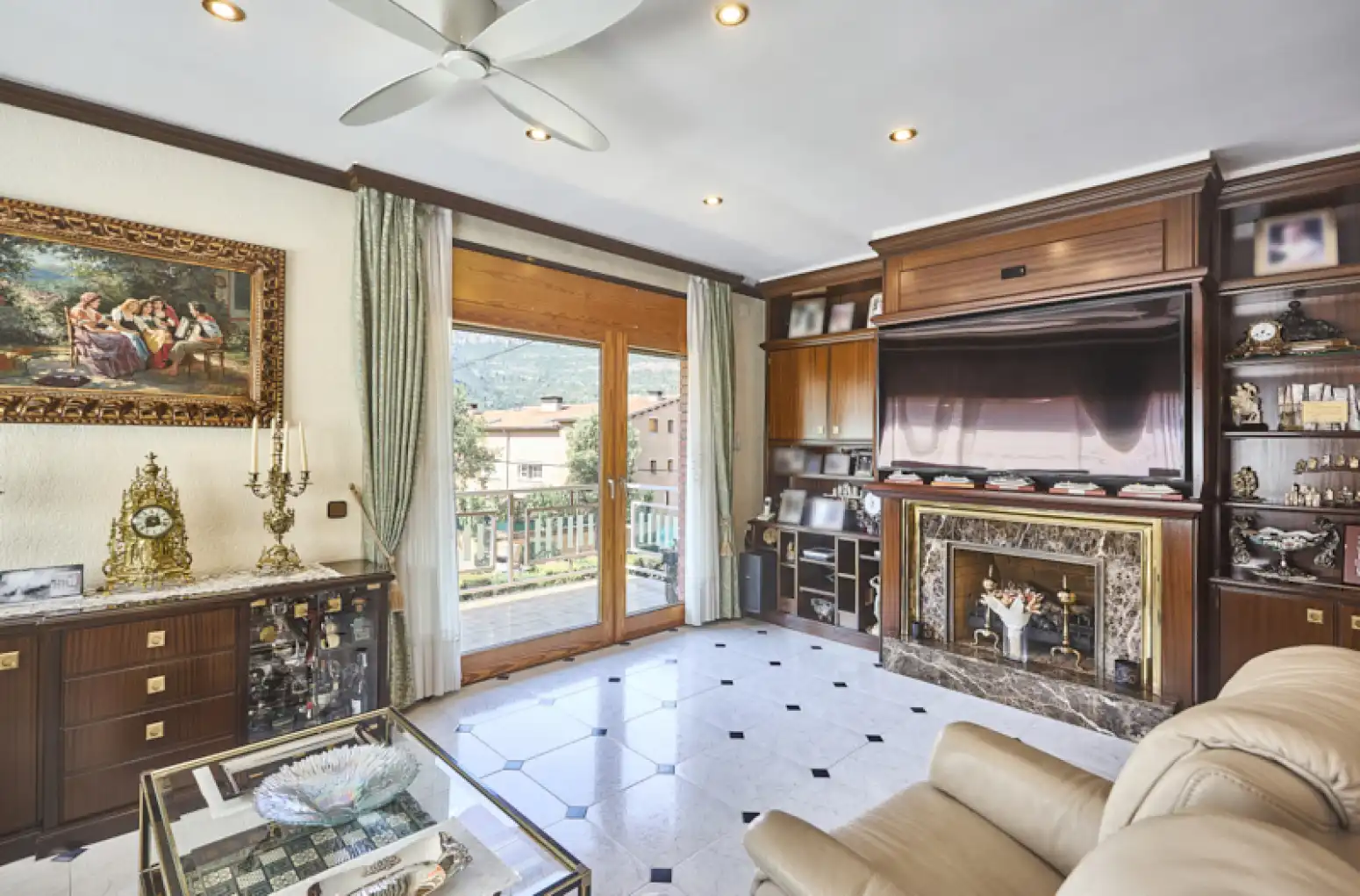 Sala de estar de Casa o chalet en venta en Monistrol de Montserrat con Aire acondicionado, Calefacción y Jardín privado