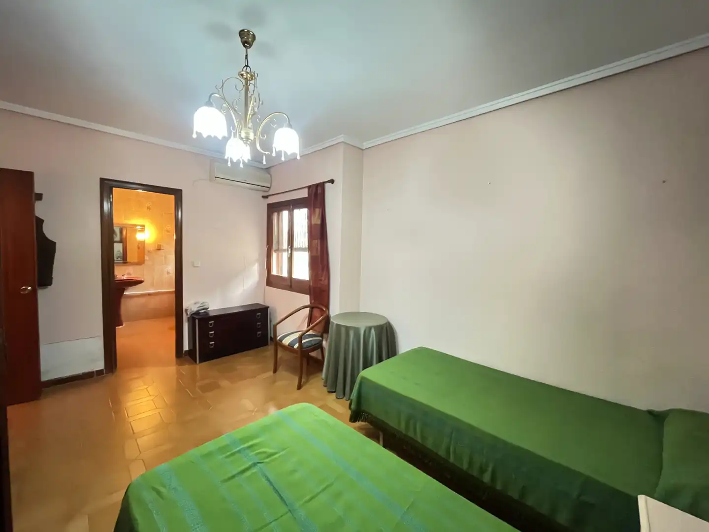Habitación de Casa o chalet en venta en Sagunto / Sagunt con Jardín privado, Terraza y Trastero