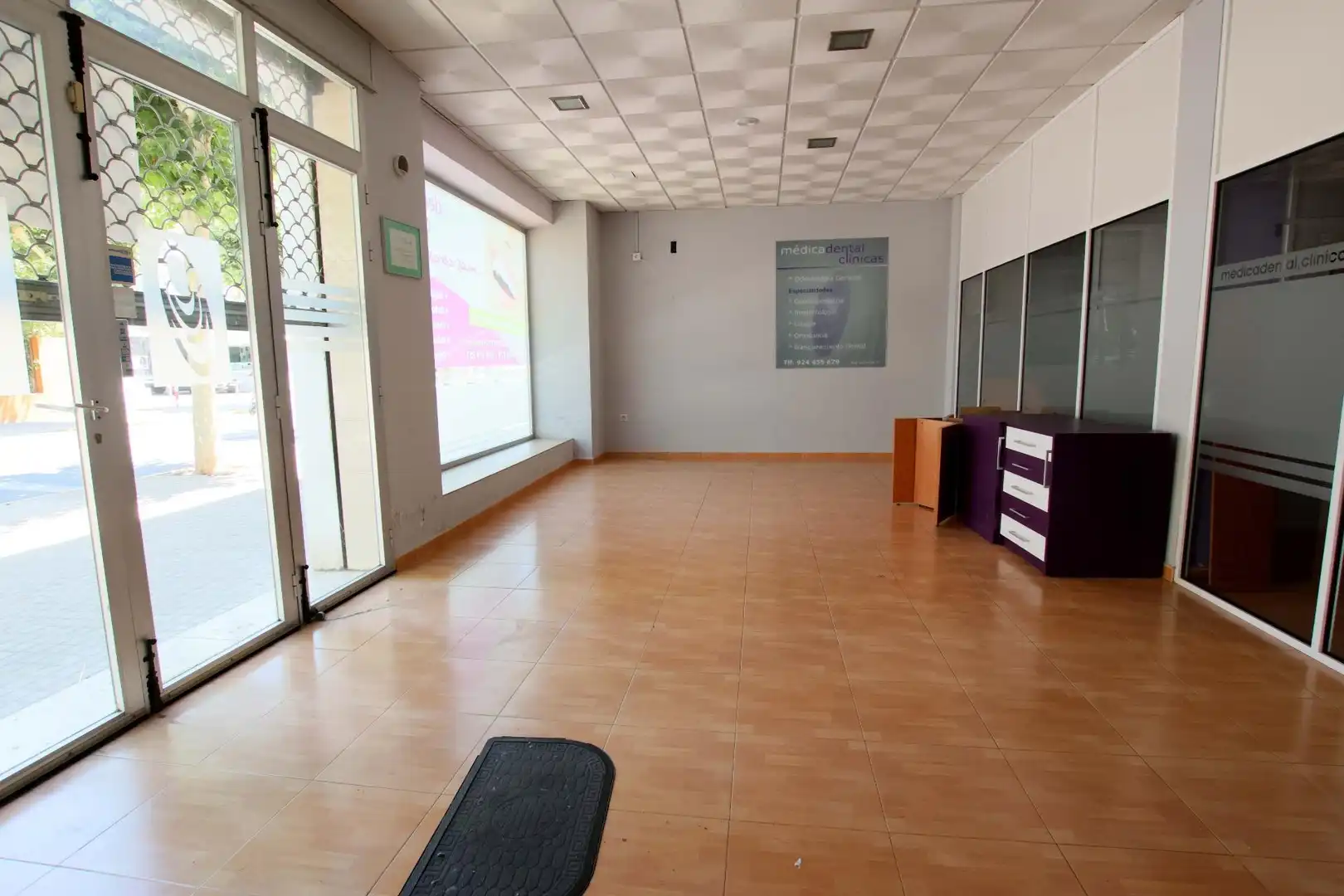 Local comercial en venda a Avenida de Colón, imagen 2