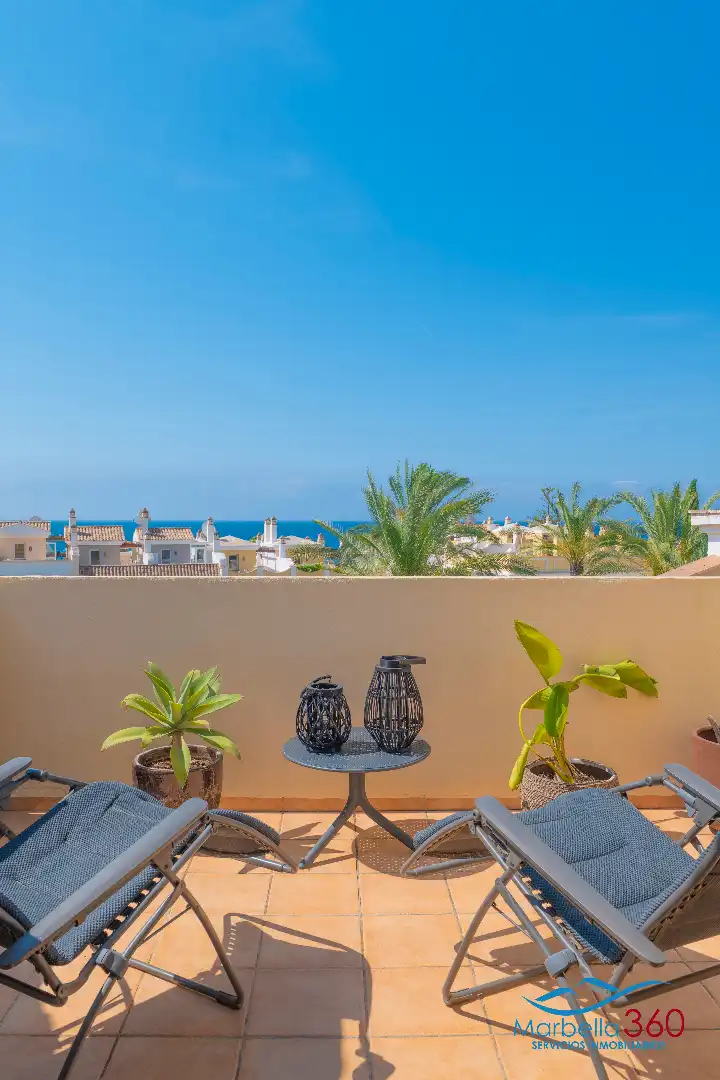 Terraza de Casa adosada en venta en Marbella con Aire acondicionado, Calefacción y Jardín privado