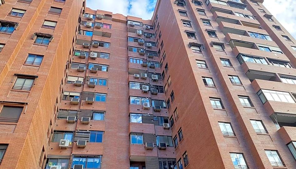 Foto 1 de Piso para compartir en De Federico Moreno Torroba, Adelfas, Madrid