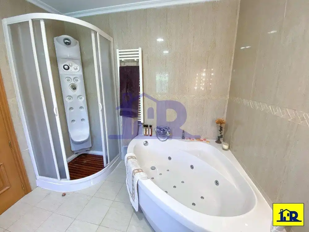 Bathroom of Houses for sale in Arcas del Villar  with Terrace, Storage room and Swimming Pool