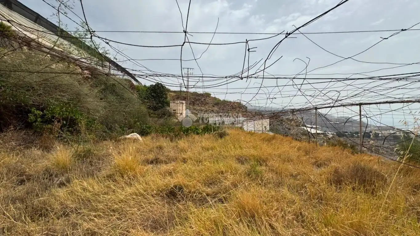 Terreno en venta en Albuñol