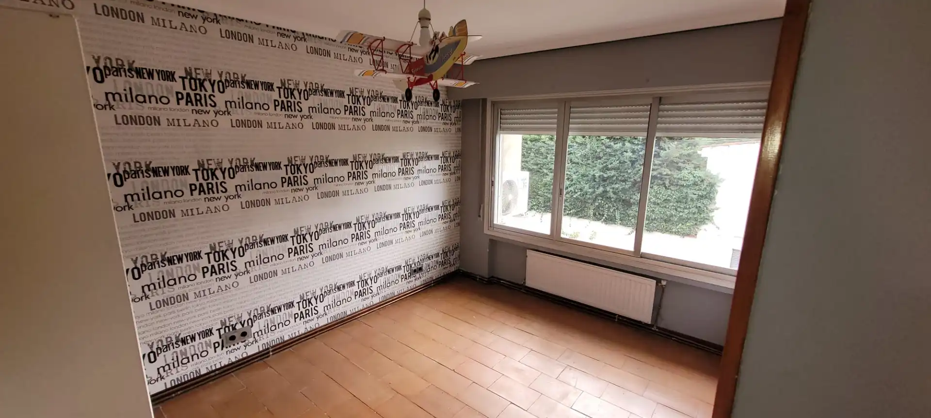 Dormitori de Casa o xalet en venda en Pozuelo de Alarcón amb Jardí privat