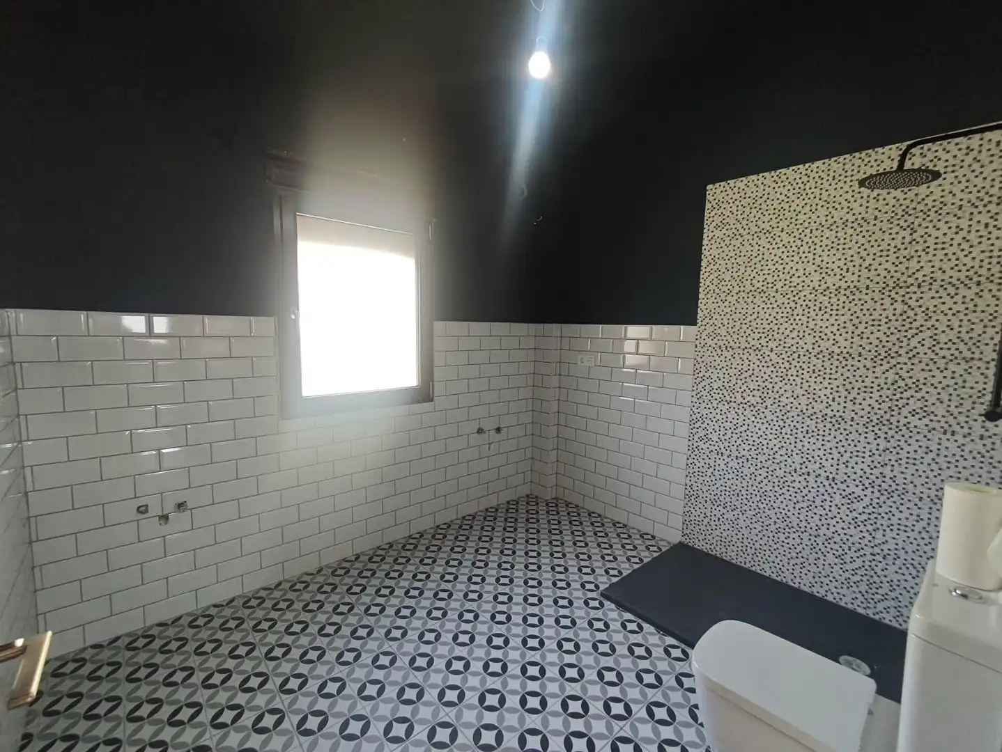 Bathroom of Houses for sale in Petrer  with Private garden, Terrace and Balcony