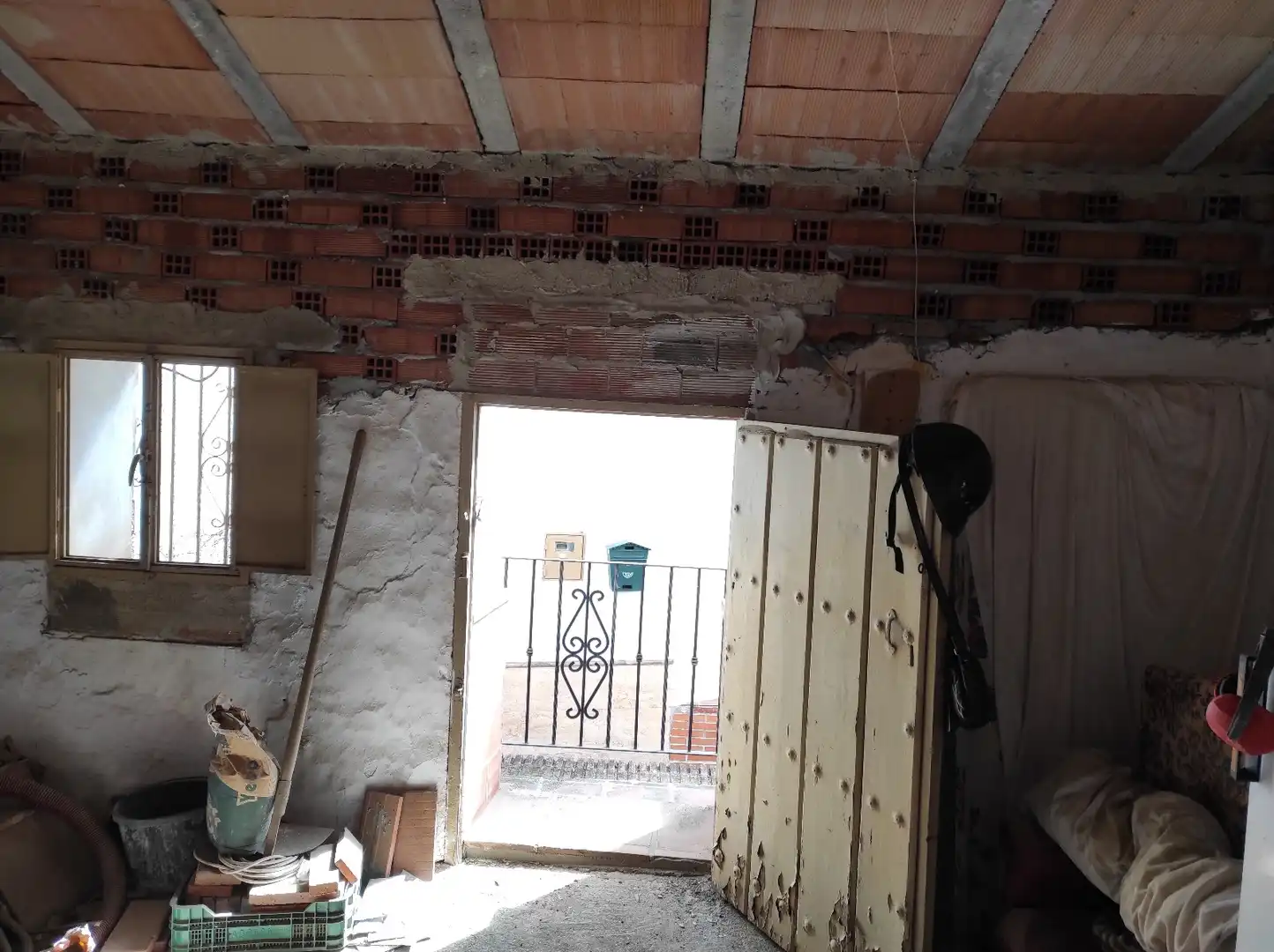 Casa adosada en venda a Benamocarra