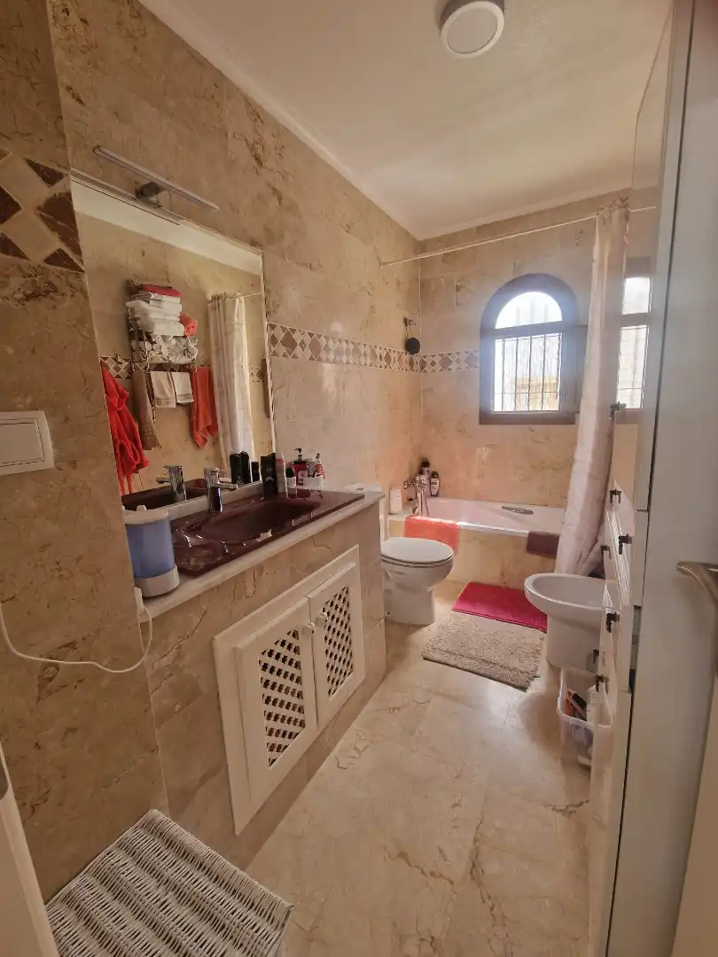 Bany de Casa adosada en venda en Orihuela amb Aire condicionat, Jardí privat i Terrassa