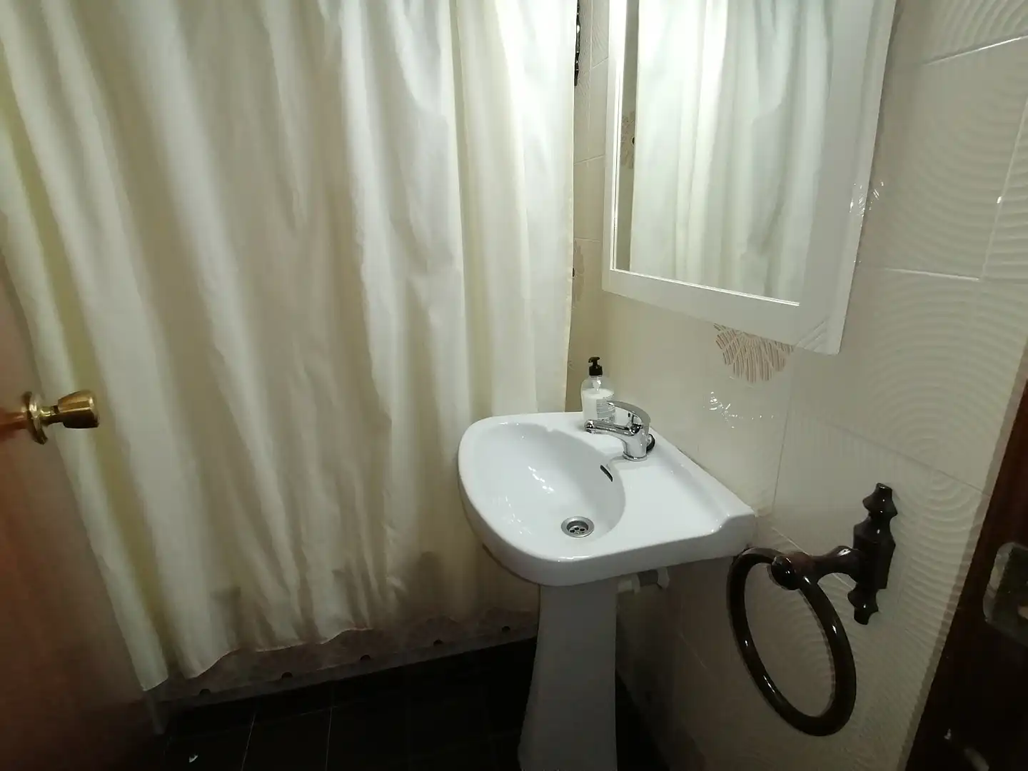 Baño de Apartamento de alquiler en Calafell con Terraza, Amueblado y Horno