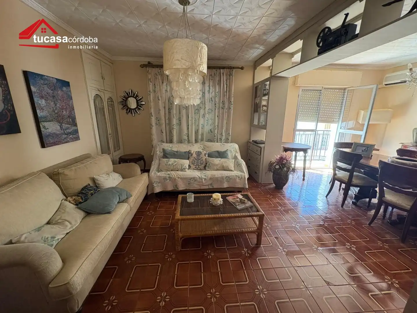 Sala d'estar de Casa o xalet en venda en  Córdoba Capital amb Terrassa, Traster i Moblat