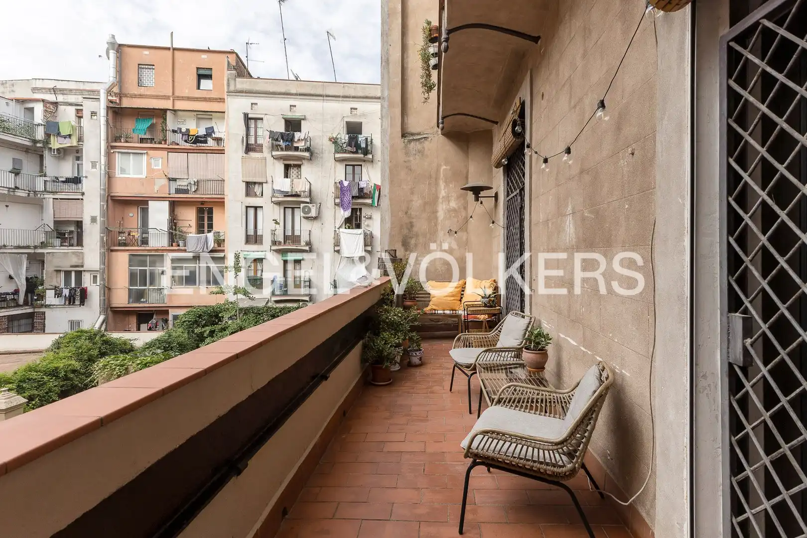 Appartamento con terrazza in vendita a Ciutat Vella, imagen 2