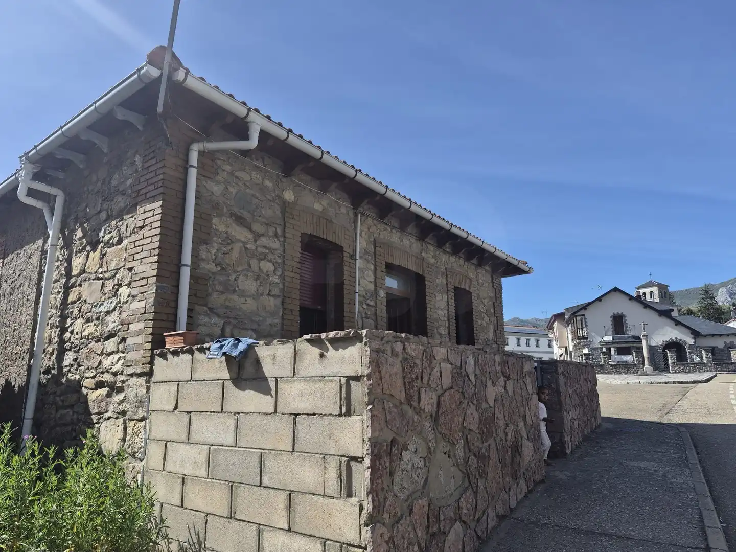 Vista exterior de Casa o chalet en venta en Villamanín con Calefacción