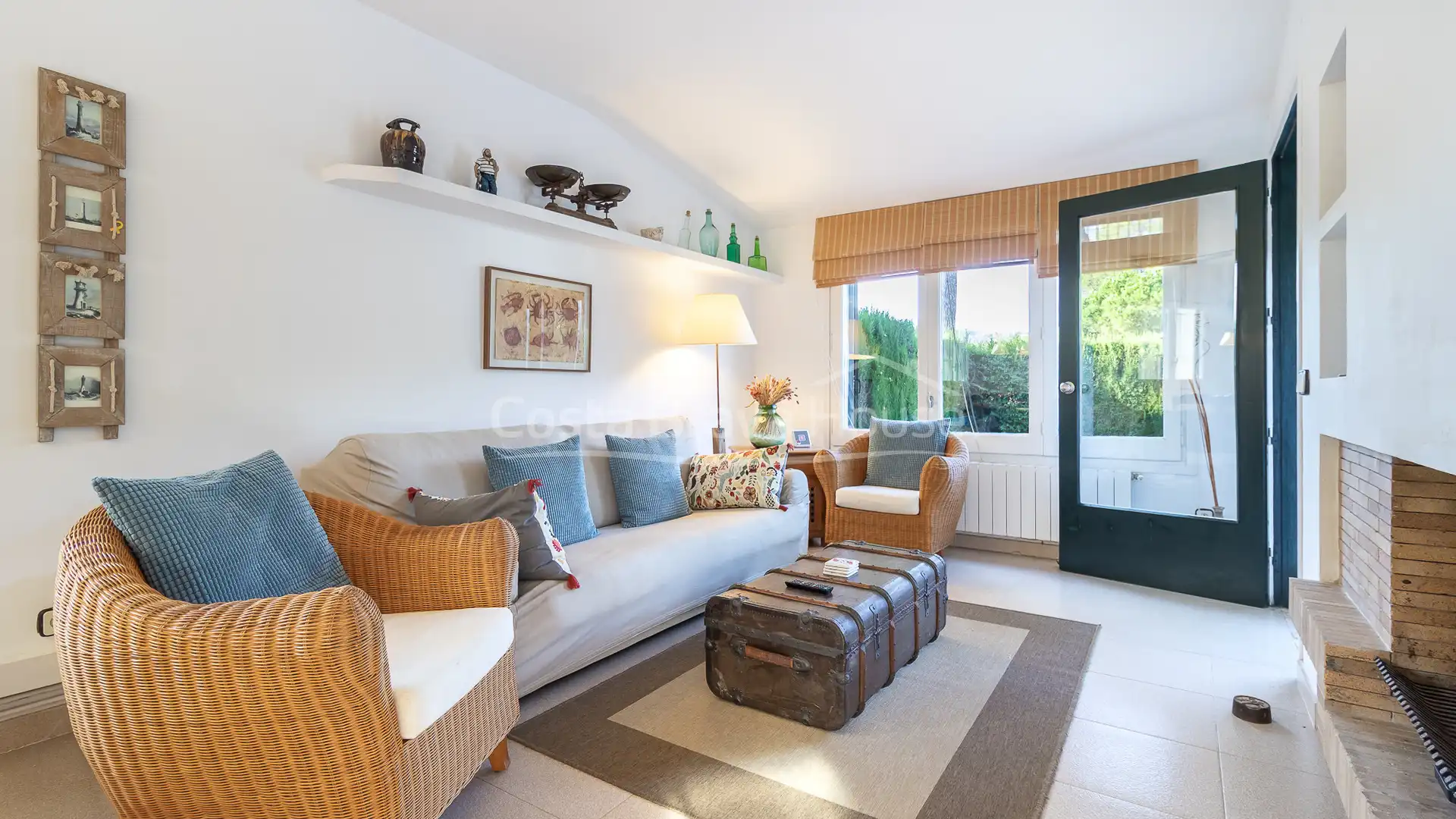 Wohnzimmer von Einfamilien-Reihenhaus zum Verkauf in Palafrugell mit Klimaanlage, Heizung und Privatgarten