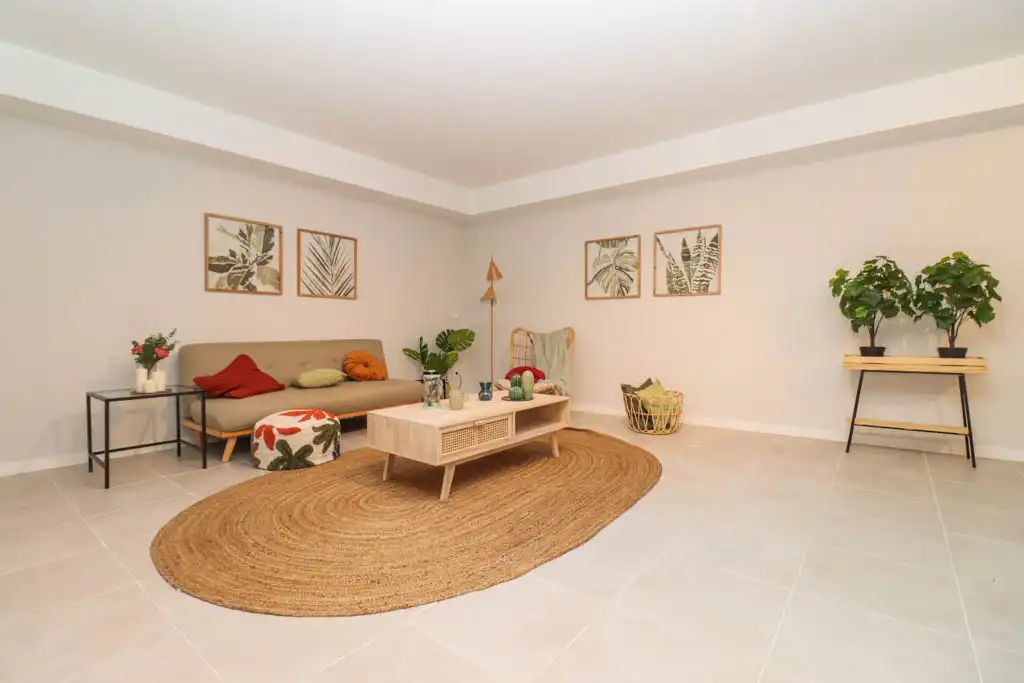 Houses for rent in Calle de Rosa Luxemburgo, Hospital
