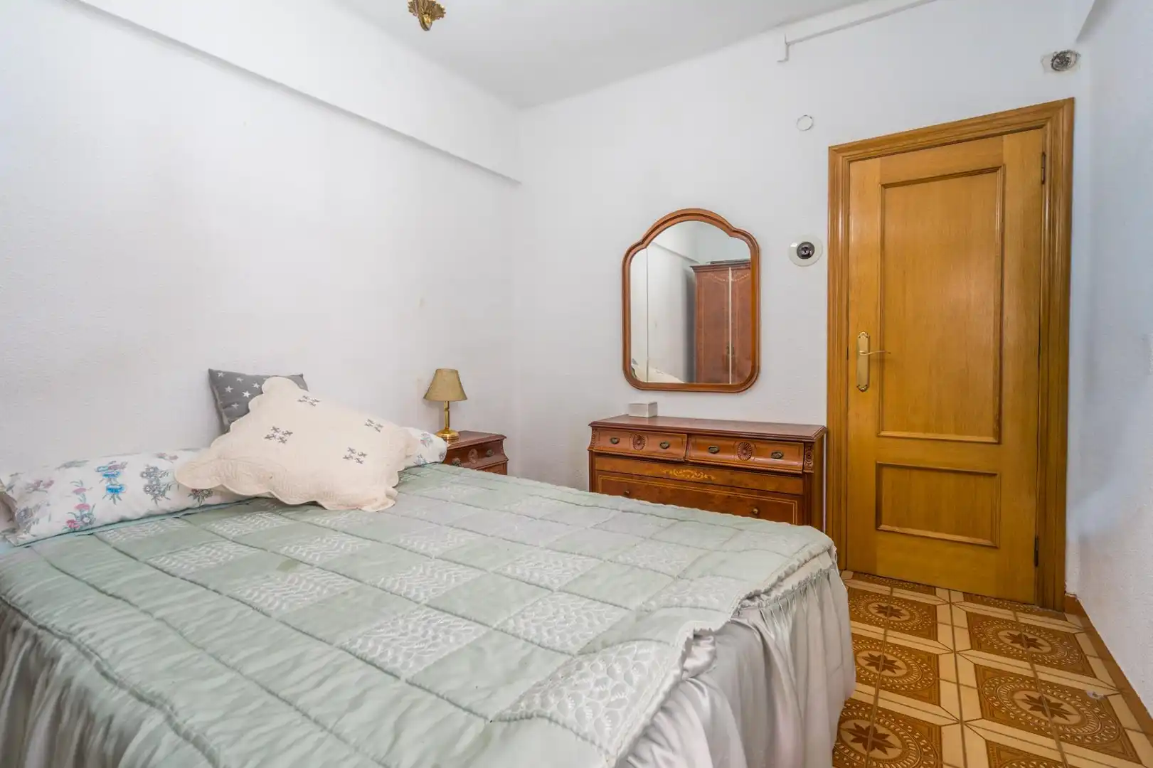 Bedroom of Apartments for sale in Valencia  with Air Conditioner