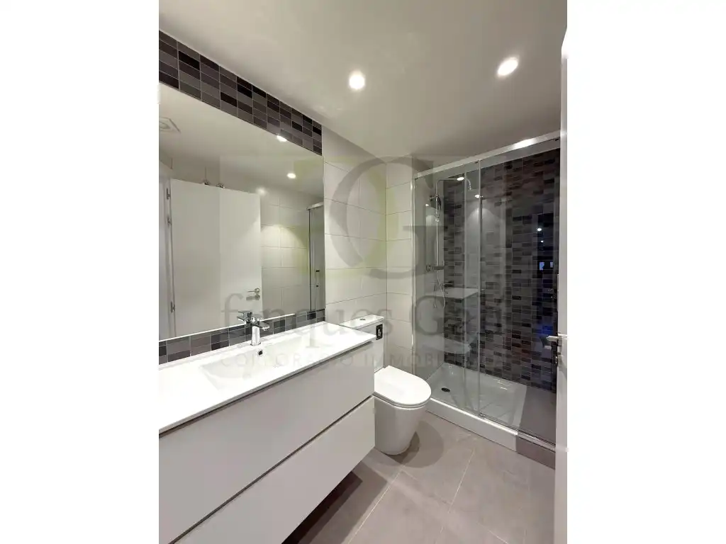 Badezimmer von Wohnung zur Miete in Sant Fruitós de Bages, Barcelona