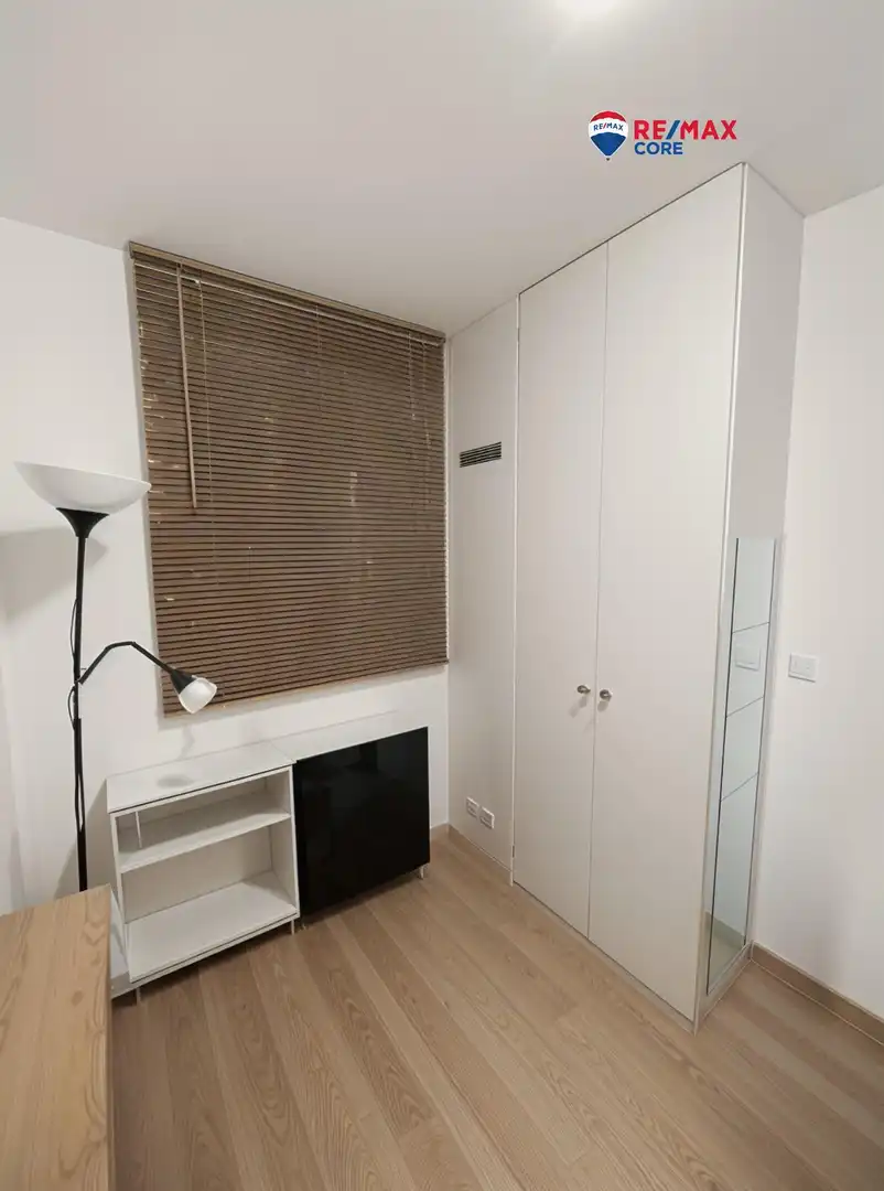 Dormitori de Pis en venda en Marbella amb Aire condicionat, Jardí privat i Terrassa