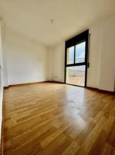 Bedroom of Flat for sale in Igualada  with Parquet flooring, Terrace and Storage room
