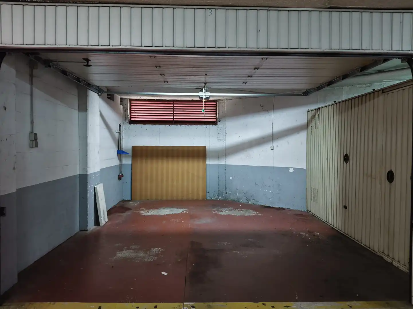 Parkplatz von Wohnung zur Miete in Camargo mit Parkett, Terrasse und Abstellraum
