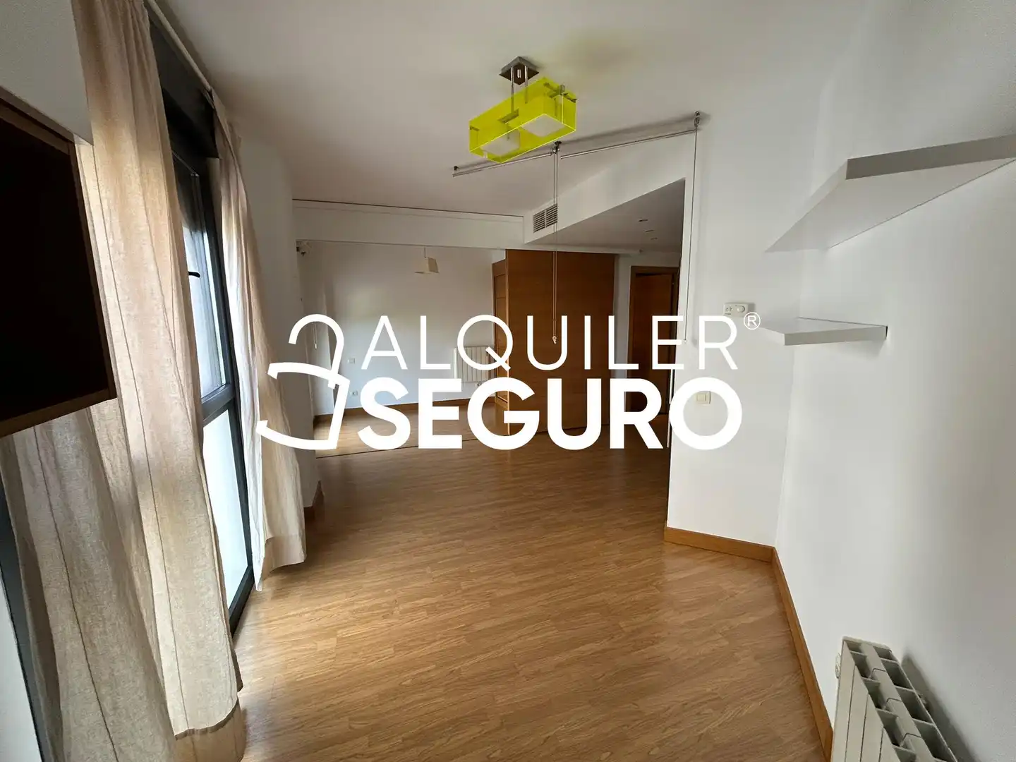 Habitación de Estudio de alquiler en Madrid con Aire acondicionado, Calefacción y Trastero