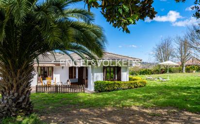 Vista exterior de Finca rústica en venda en Hernani amb Aire condicionat, Calefacció i Jardí privat