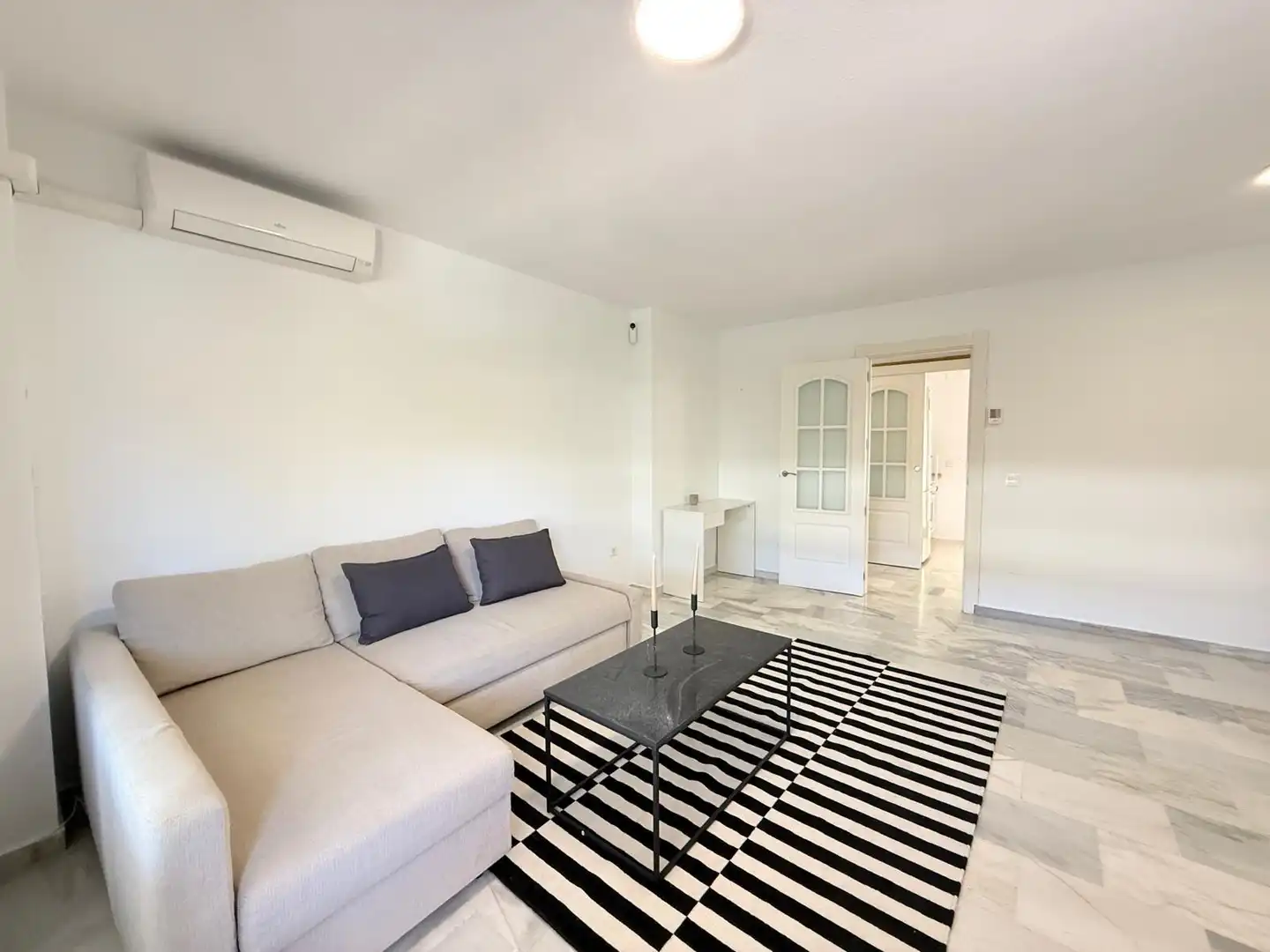 Living room of Apartments for sale in Fuengirola  with Air Conditioner, Terrace and Balcony