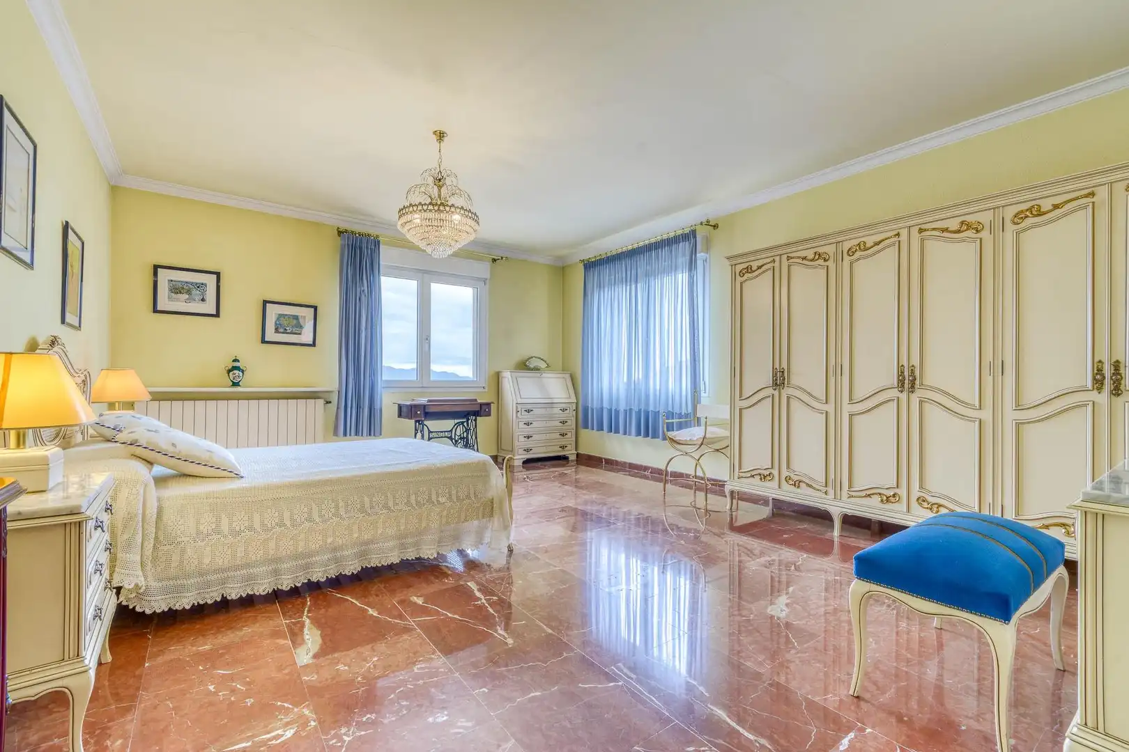 Habitación de Casa o chalet en venta en Figueres con Aire acondicionado, Jardín privado y Terraza