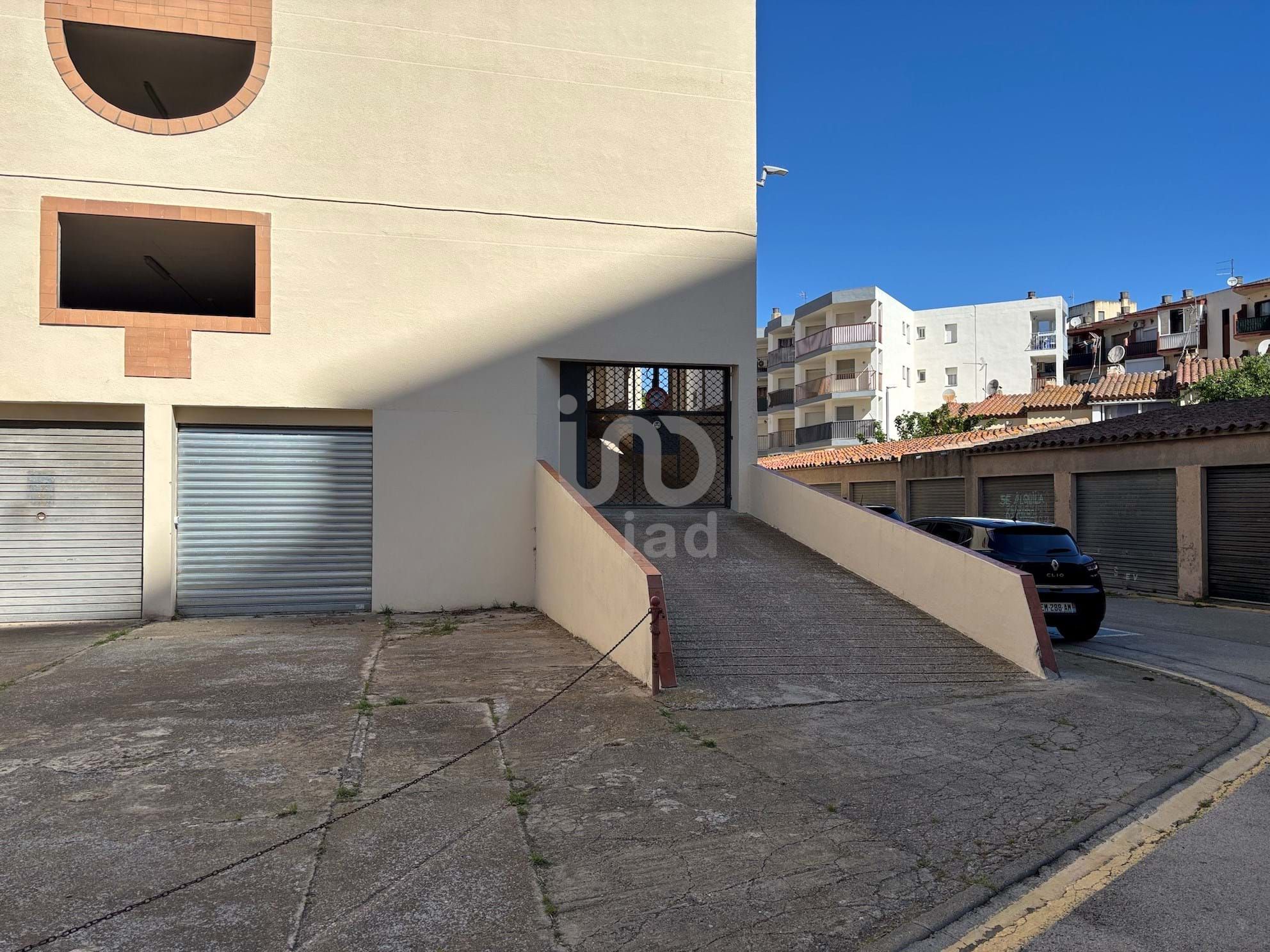 Aparcament de Garatge en venda en Empuriabrava