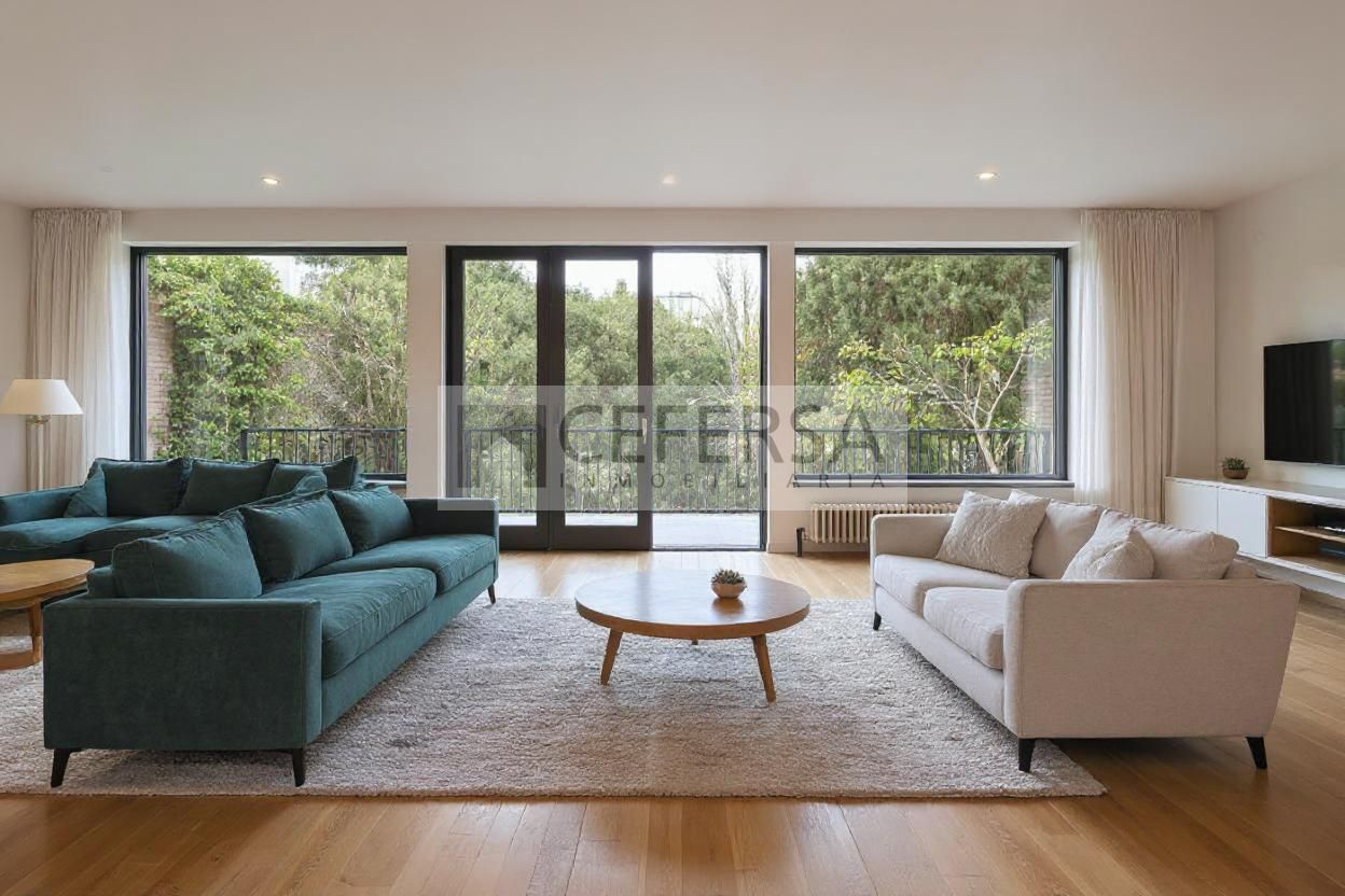 Living room of Building for sale in  Barcelona Capital