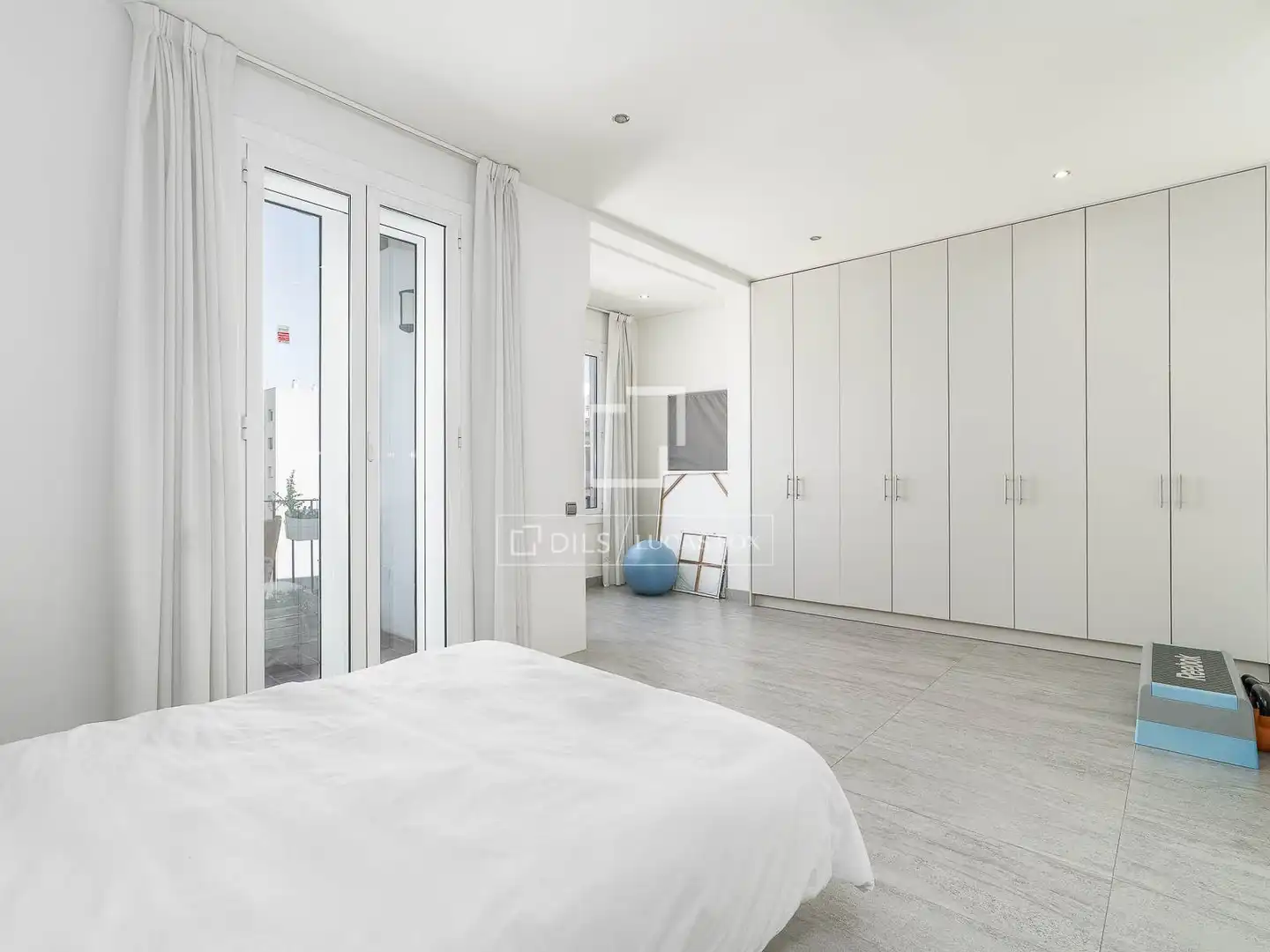 Habitación de Ático en venta en Barcelona con Aire acondicionado, Calefacción y Terraza