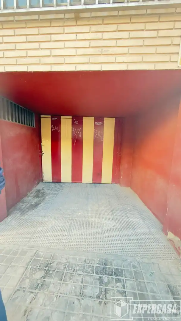 Parkplatz von Garage zum Verkauf in Valencia