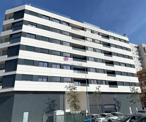 Piso en Alquiler en Calle de Pérez Medina, 46 en Benalúa