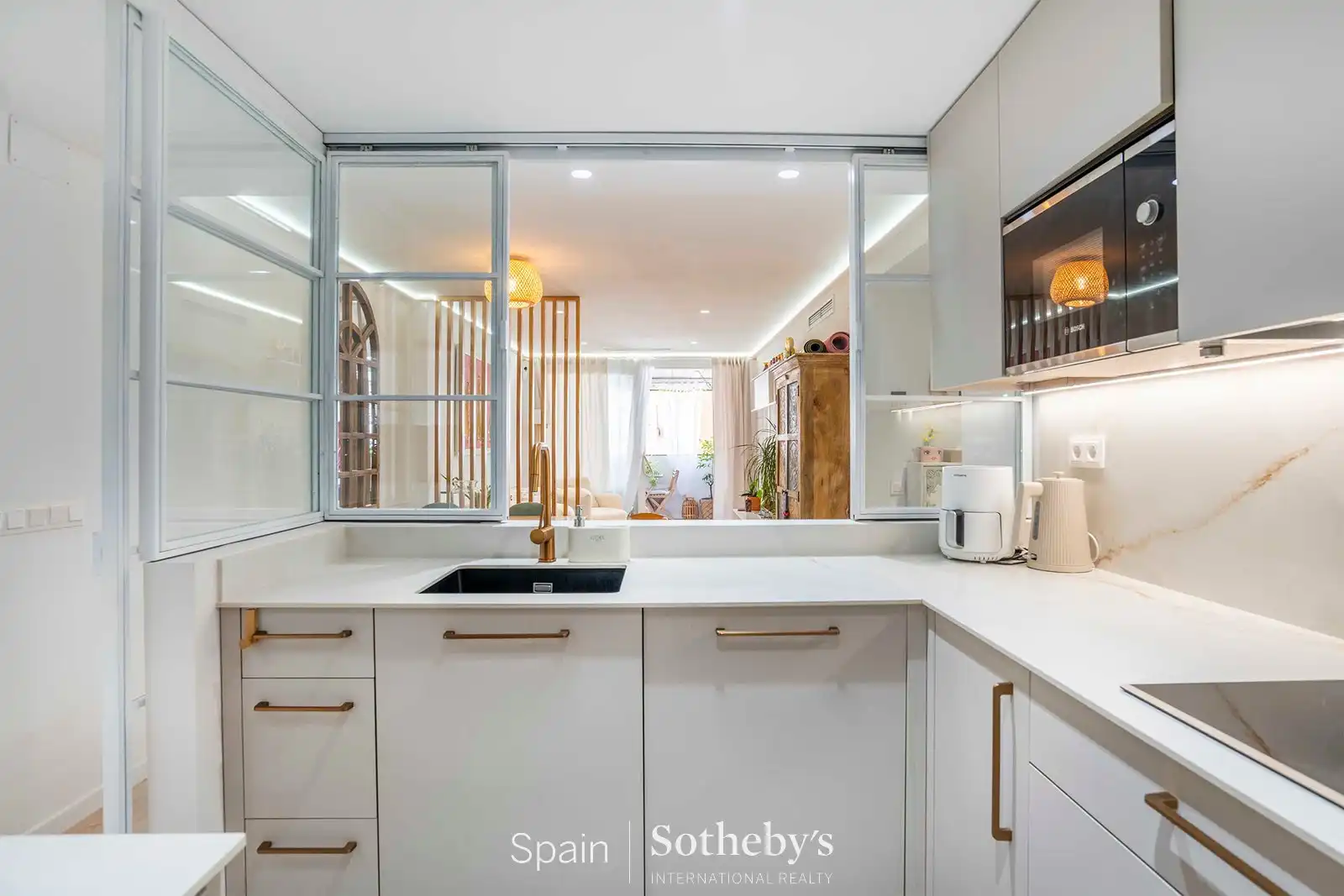 Cuina de Apartament en venda en Madrid amb Aire condicionat, Calefacció i Terrassa